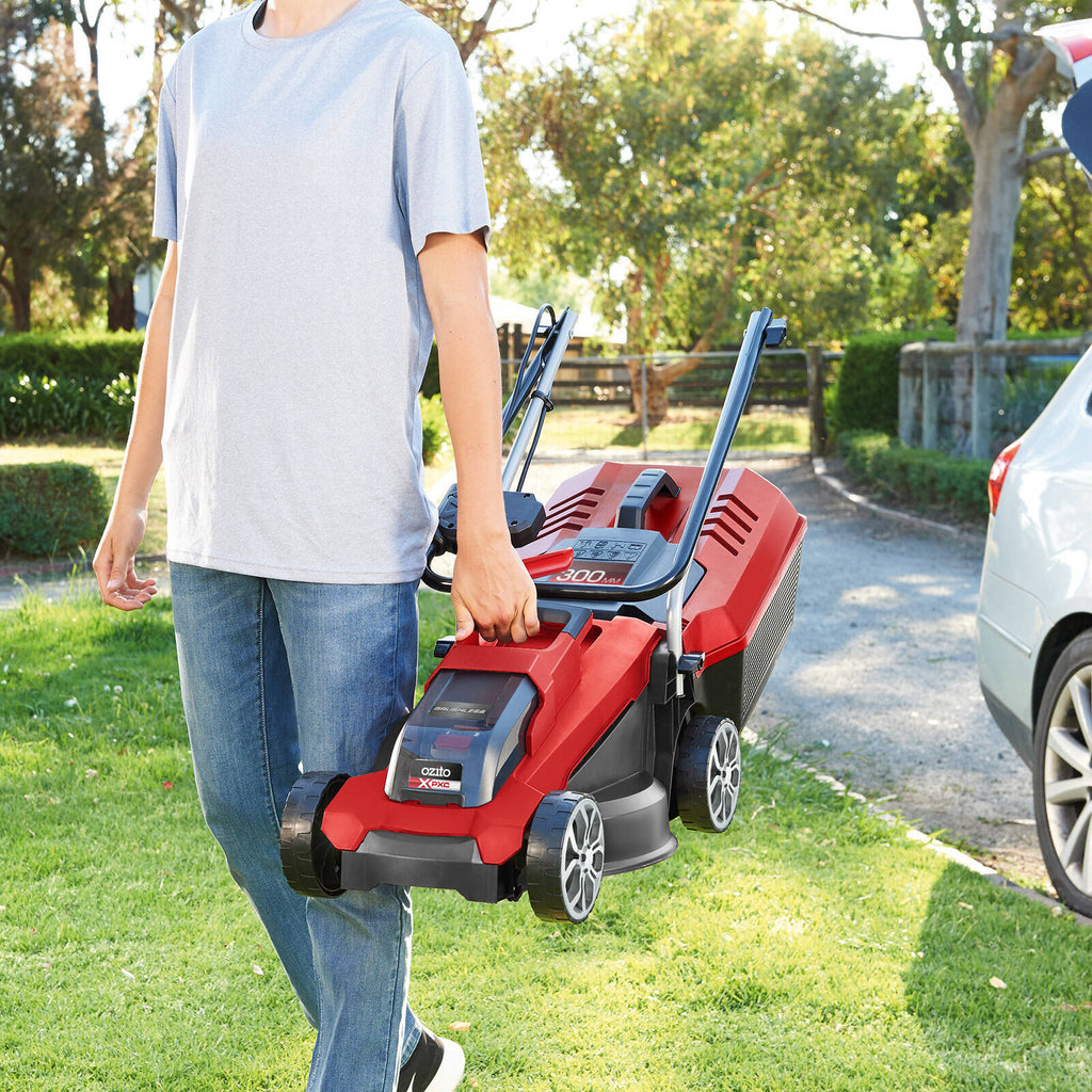 Ozito PXC 18V 300mm Brushless Lawn Mower 4.0Ah Kit PXCLMK-1418 - Image 5 of 8