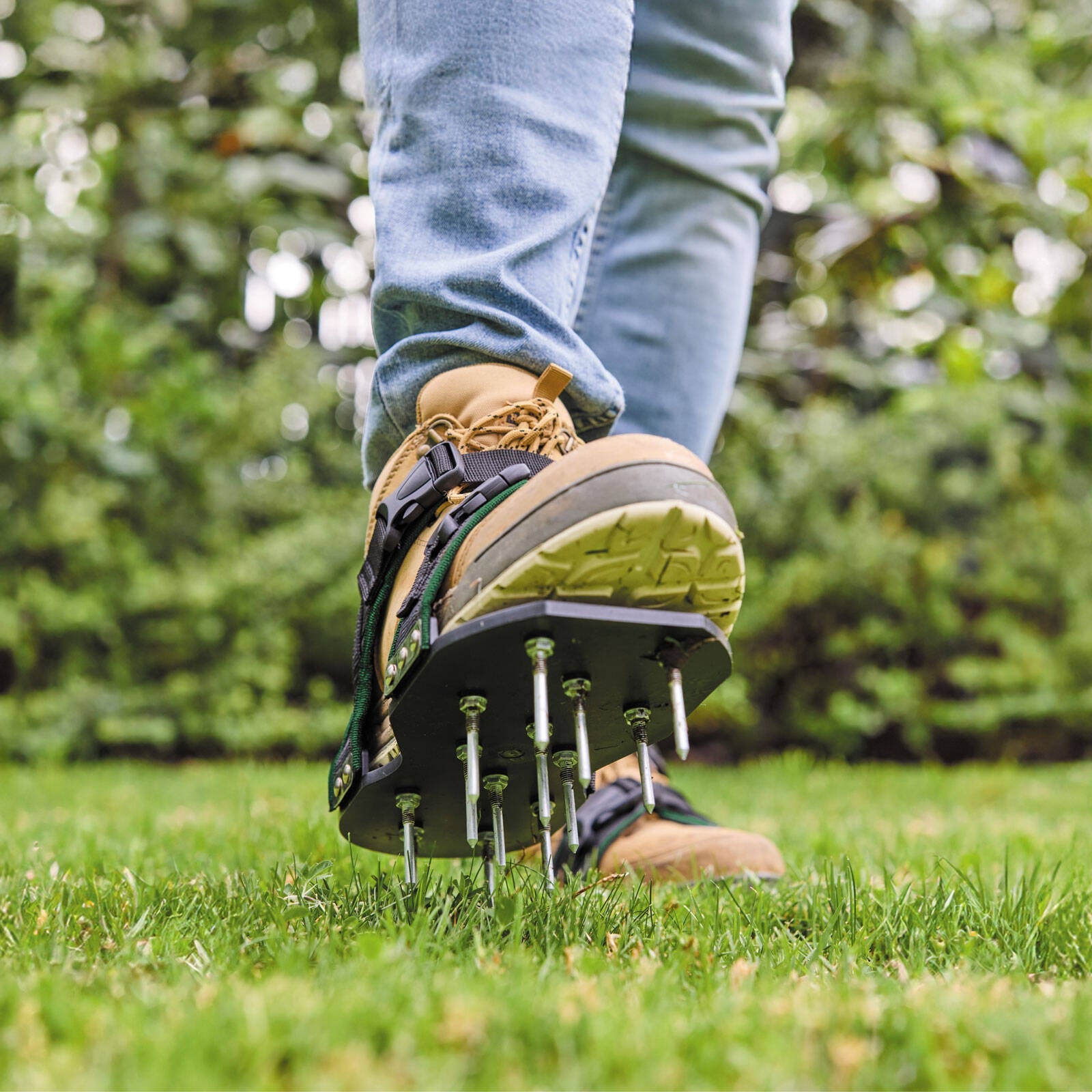 Cyclone Lawn Aerator Sandals - Image 5 of 5