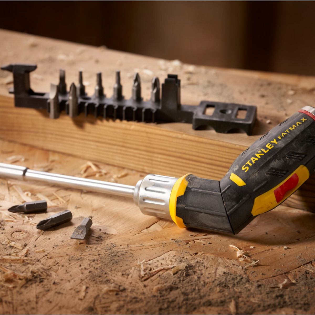 Stanley FatMax Pistol Grip Ratchet Screwdriver With 12 Bits - Image 4 of 4