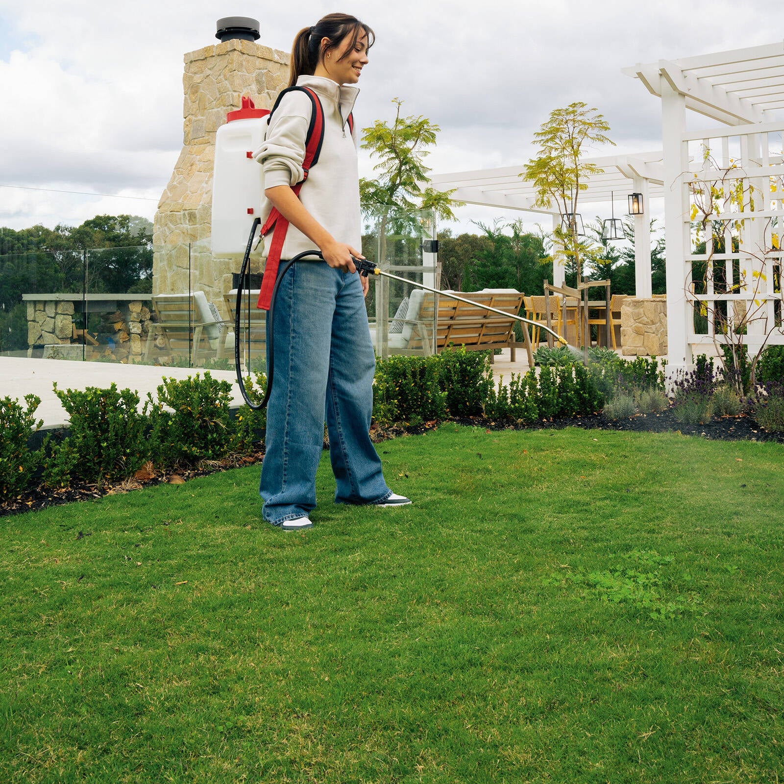 Ozito PXC 18V 15L Backpack Garden Sprayer PXBGSS-1815 - Skin Only - Image 4 of 7