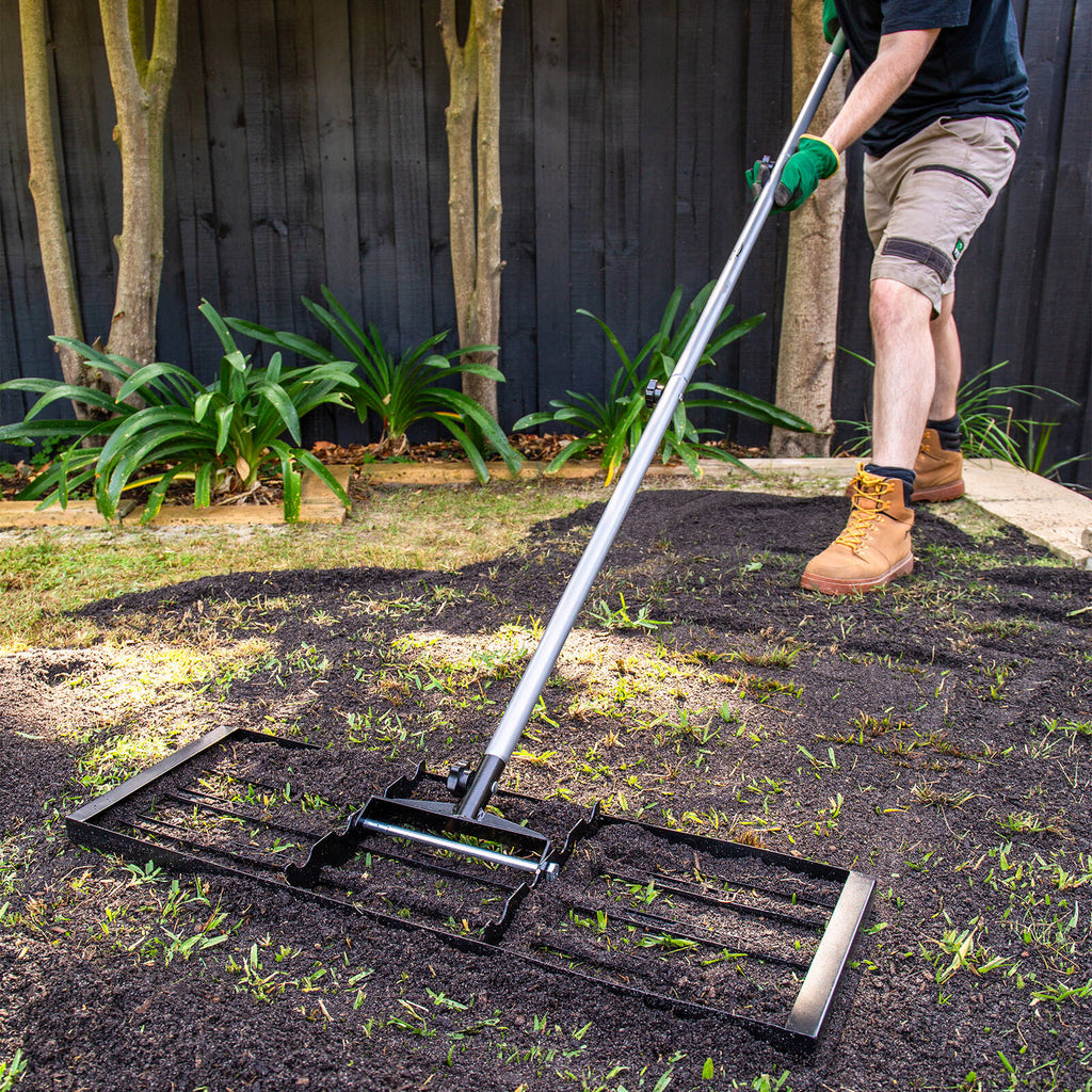 Cyclone 760mm Soil Spreader - Image 8 of 8