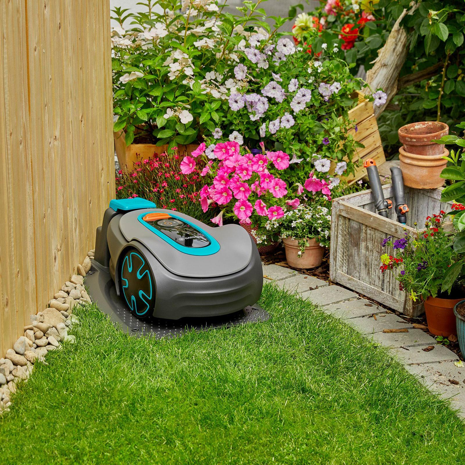 Gardena Sileno Minimo 250 Robotic Lawnmower - Image 4 of 8