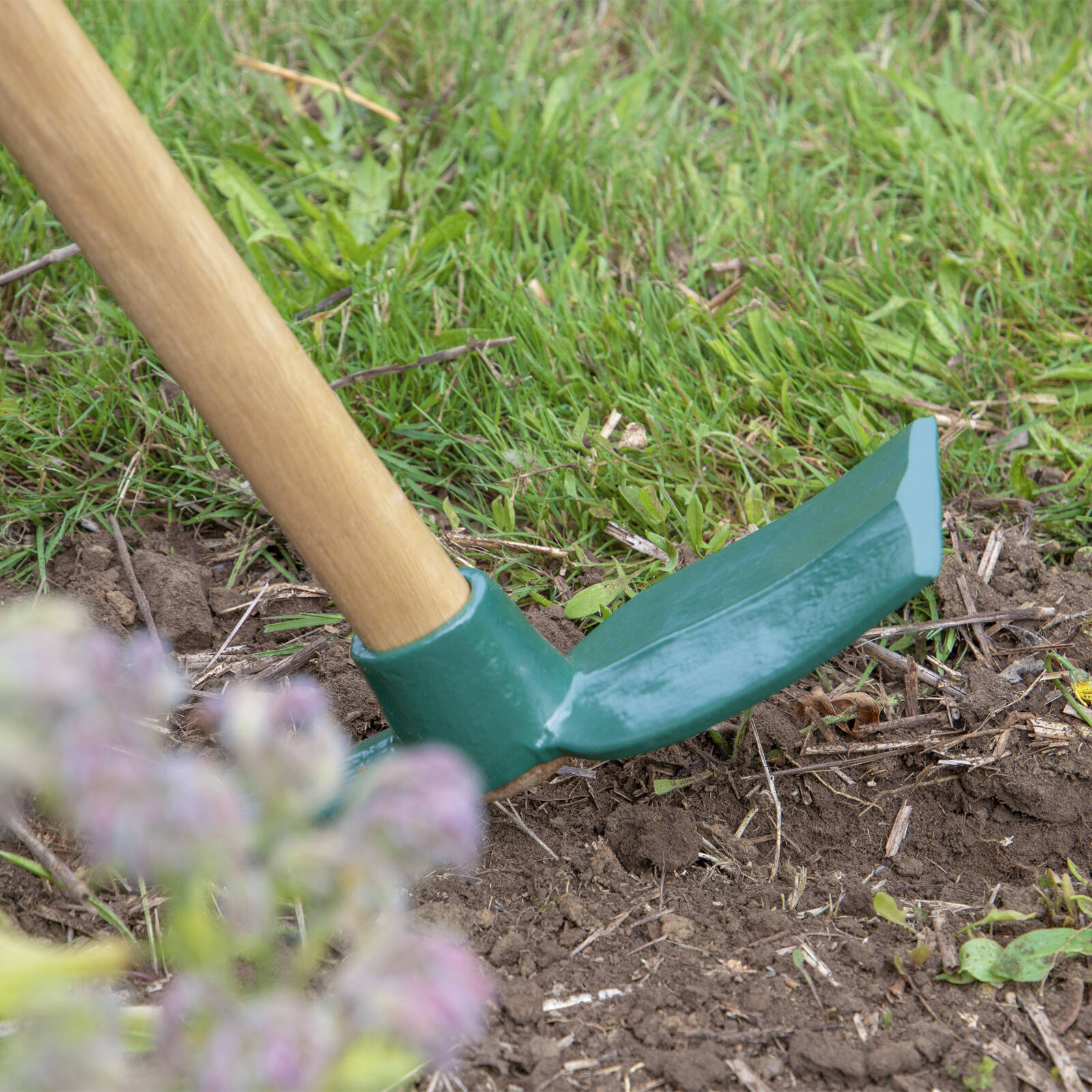 Cyclone 1.6kg Chisel End Garden Mattock - Image 3 of 3