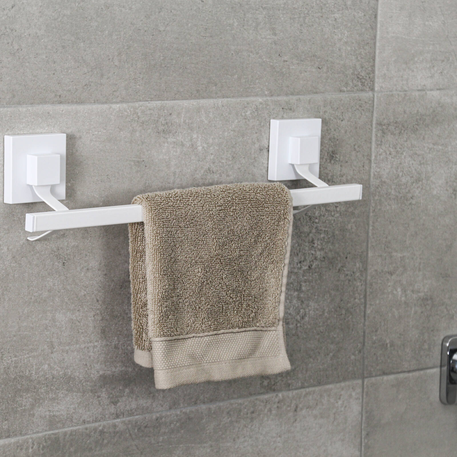 Fusion-Loc 40cm Matte White Style Suction Single Towel Rail - Image 3 of 4