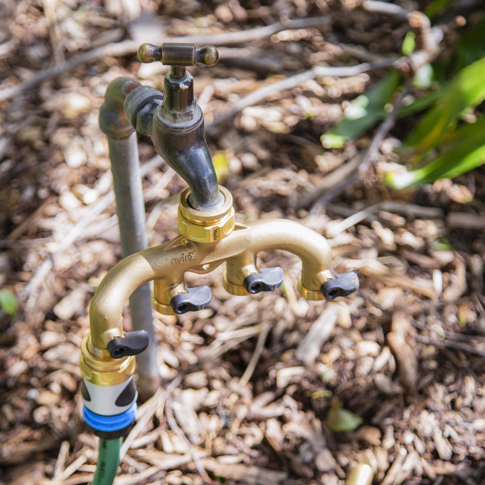 Nylex Brass 4 Way Tap Adaptor - Image 2 of 3