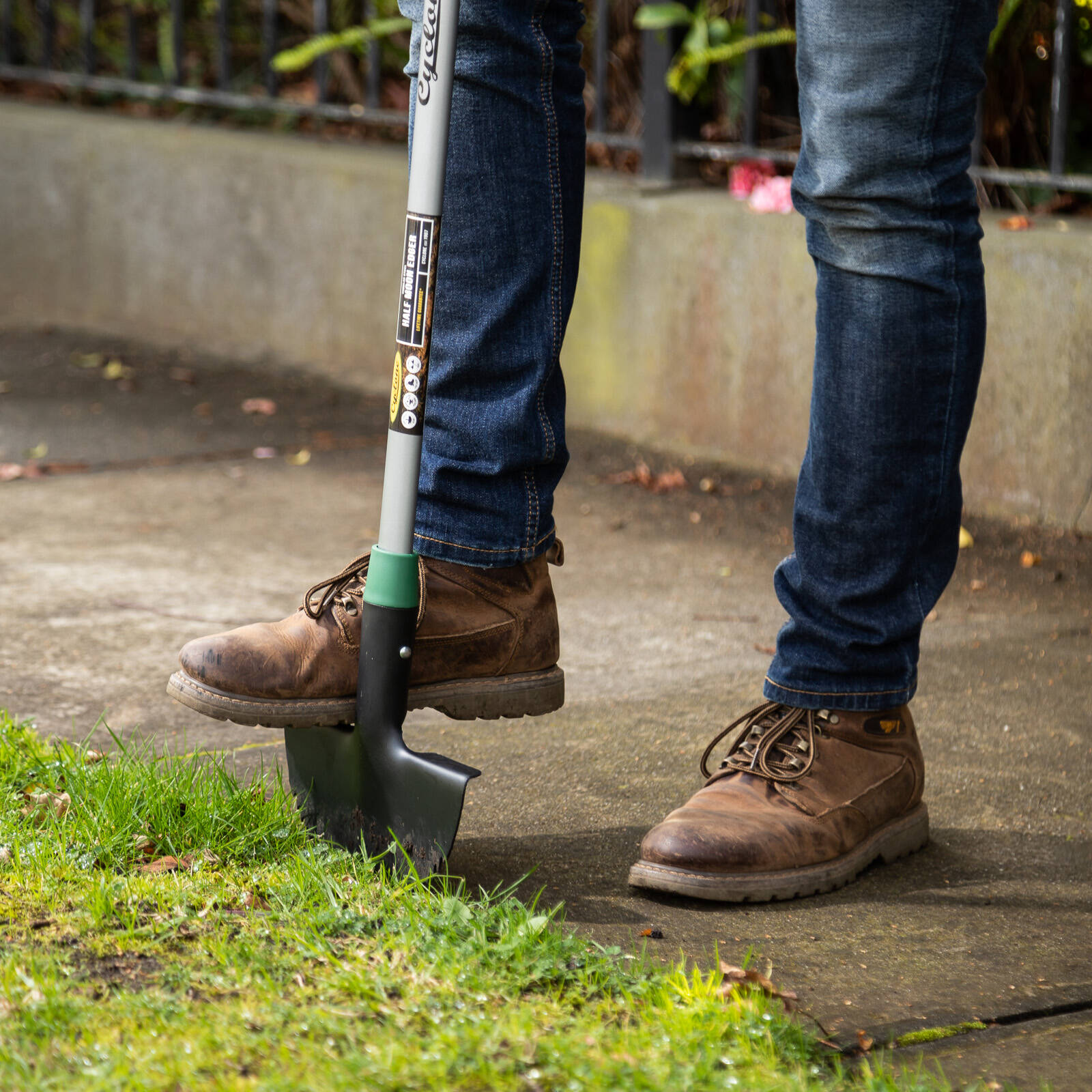 Cyclone Half Moon Edger T-handle - Image 3 of 4