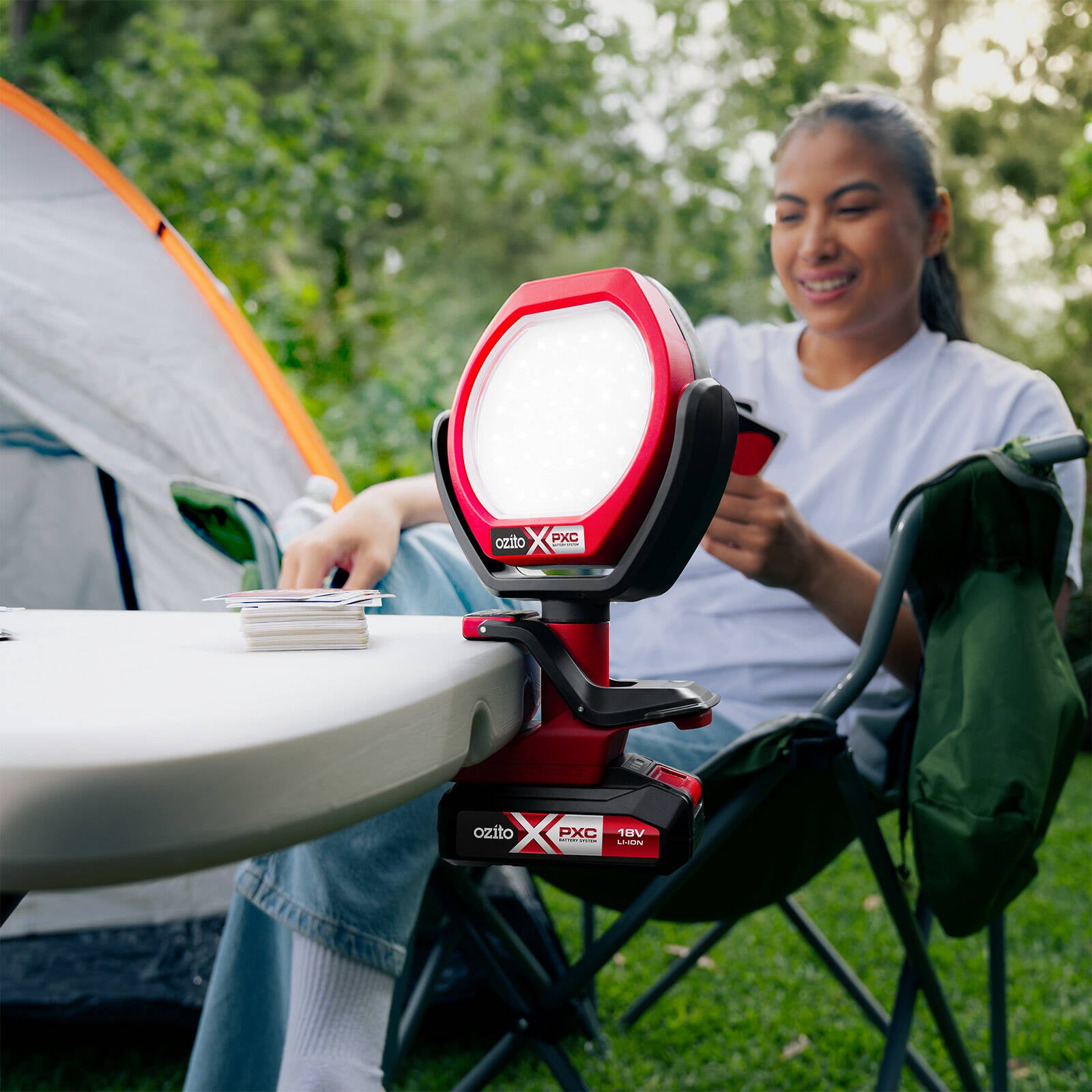 Ozito PXC Cordless Compact Light PXCLS-1500 - Skin Only - Image 6 of 8