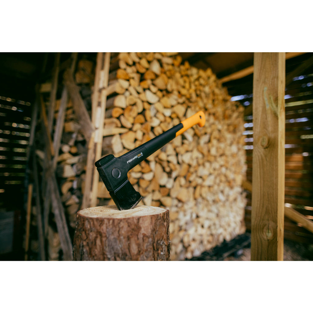 Fiskars X24 Splitting Axe M Blade - Image 6 of 9