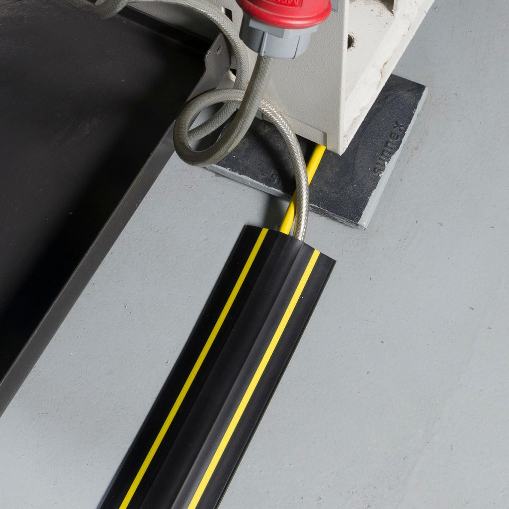 D-Line 30 x 10mm 1.8m Black And High Visibility Yellow Medium Duty Floor Cover - Image 6 of 14