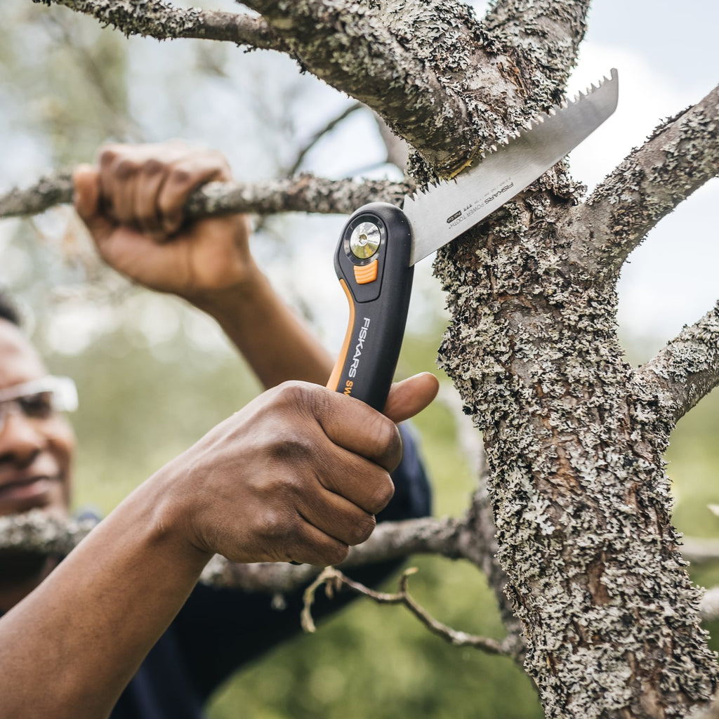 Fiskars Plus 150mm 8" Folding Pruning Saw SW68 - Image 7 of 10