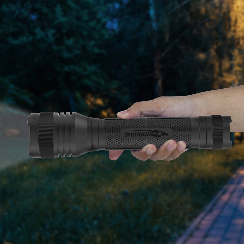 Ironhorse 1400lm Premium Torch Flashlight - Image 5 of 6