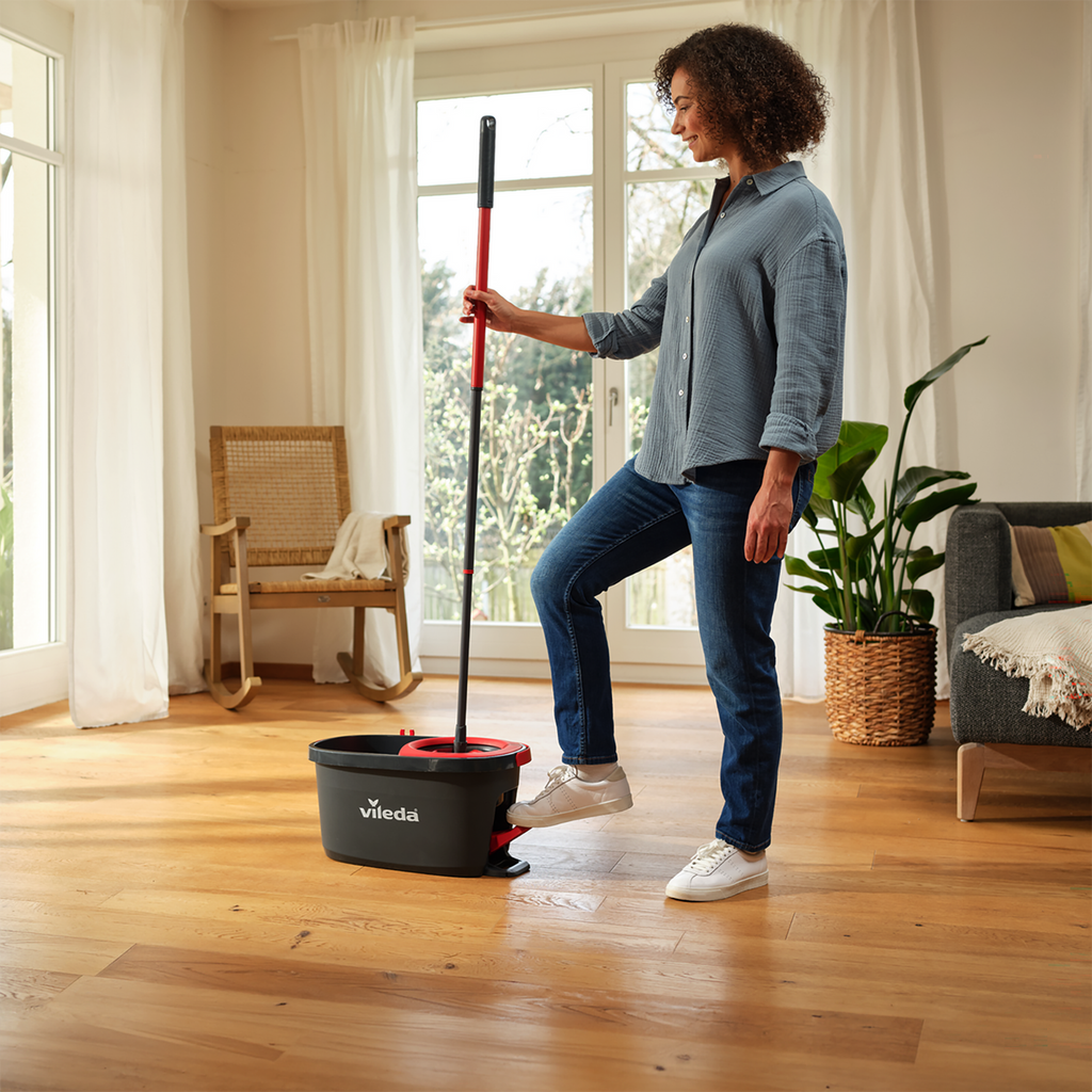 Vileda Easy Wring And Clean Turbo Mop With 2 Refills - Image 7 of 16