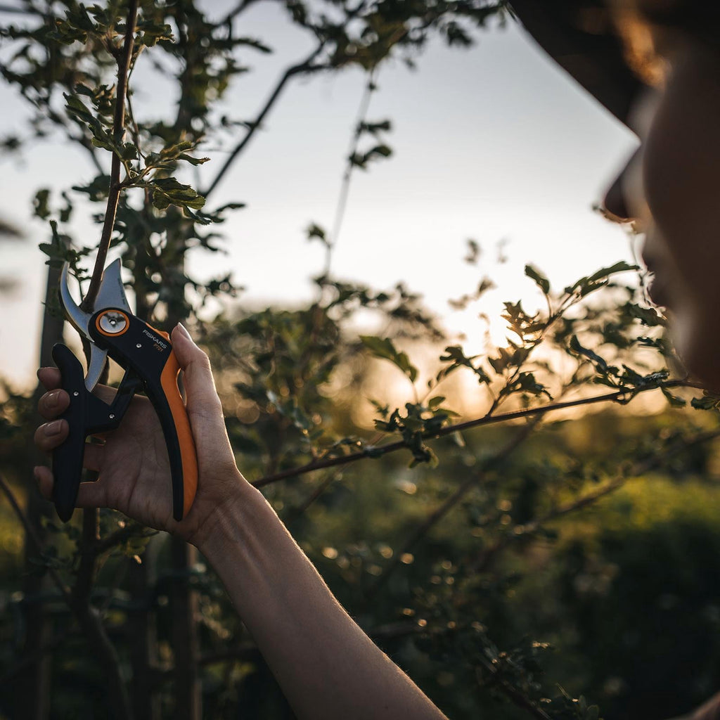 Fiskars Plus 24mm PowerLever Bypass Pruner - Image 4 of 6