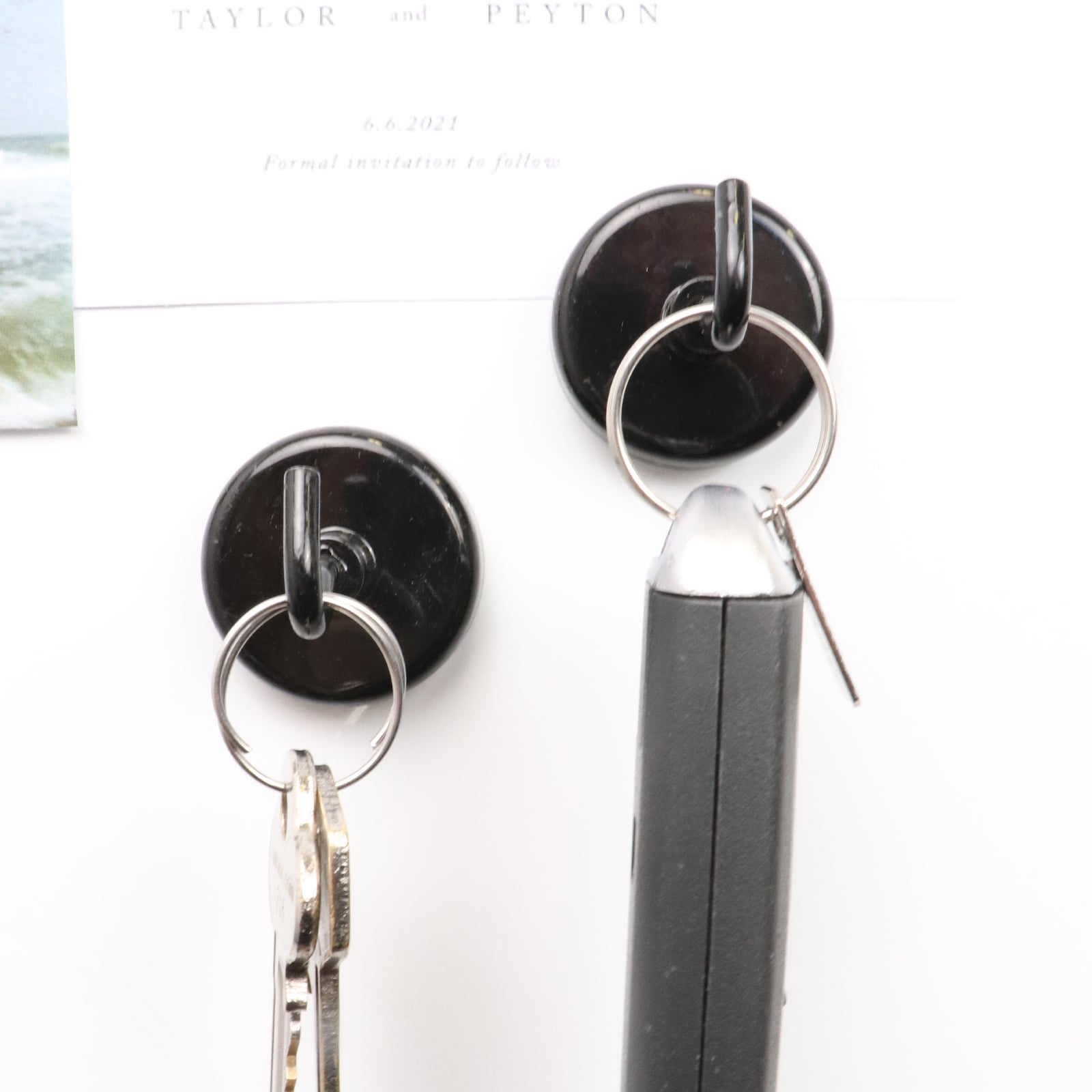 Everhang 35mm Black Magnetic Hook - 4 Pack - Image 3 of 5