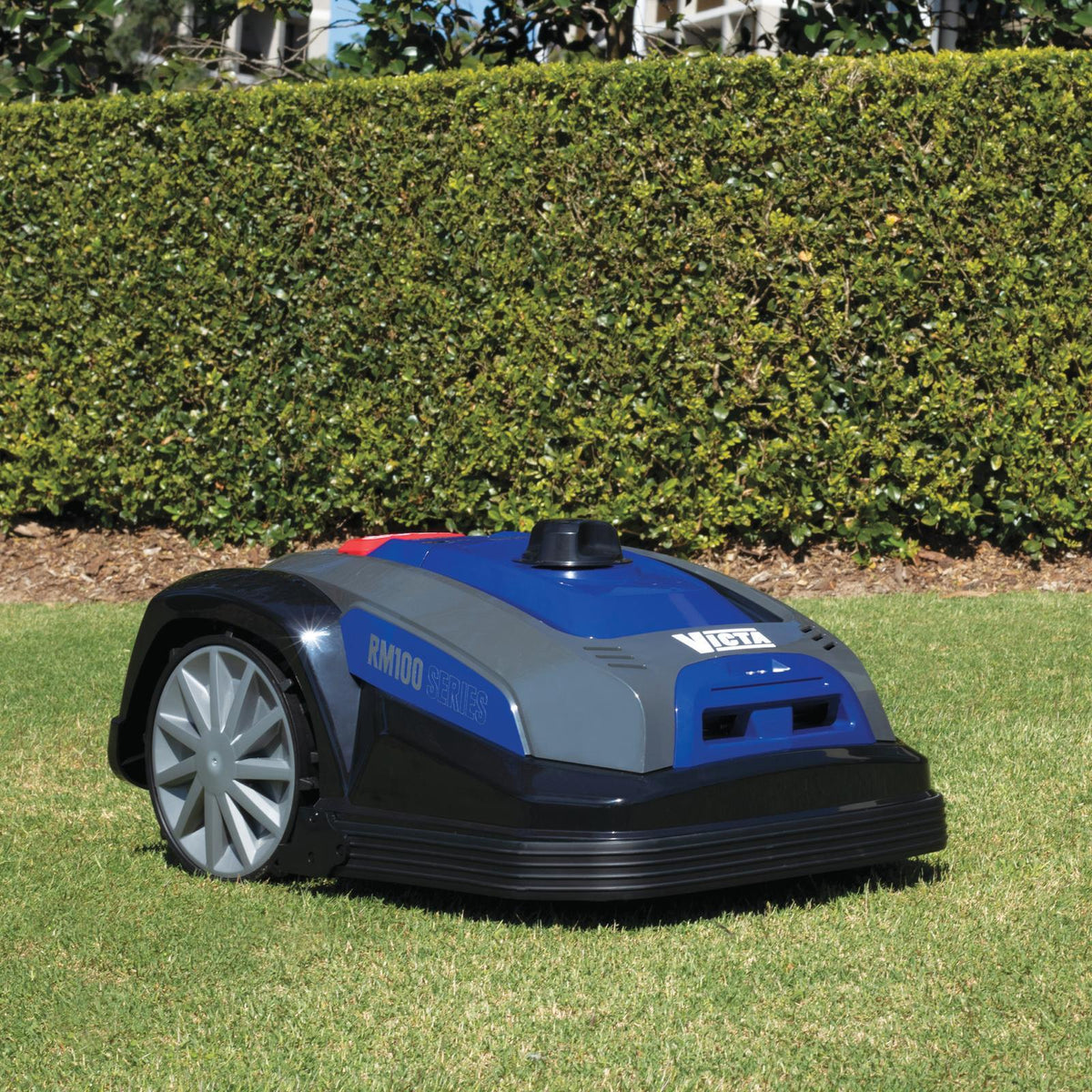 Victa RM100 Robot Mower - Image 3 of 3