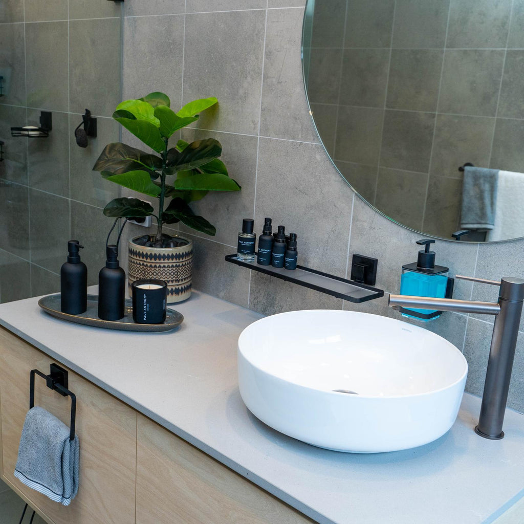 Fusion-Loc 26kg Black Matte Suction Frosted Acrylic Bathroom Shelf - Image 5 of 8