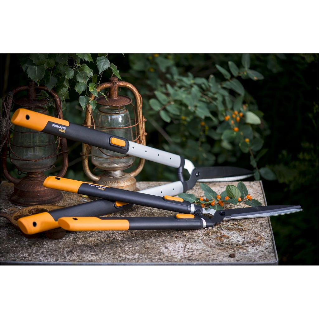 Fiskars Smartfit HS86 Telescopic Hedge Shear - Image 4 of 4