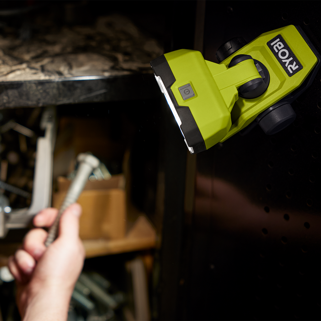 Ryobi USB Magnetic Clamp Light 2Ah Kit RMCL4K - Image 8 of 8
