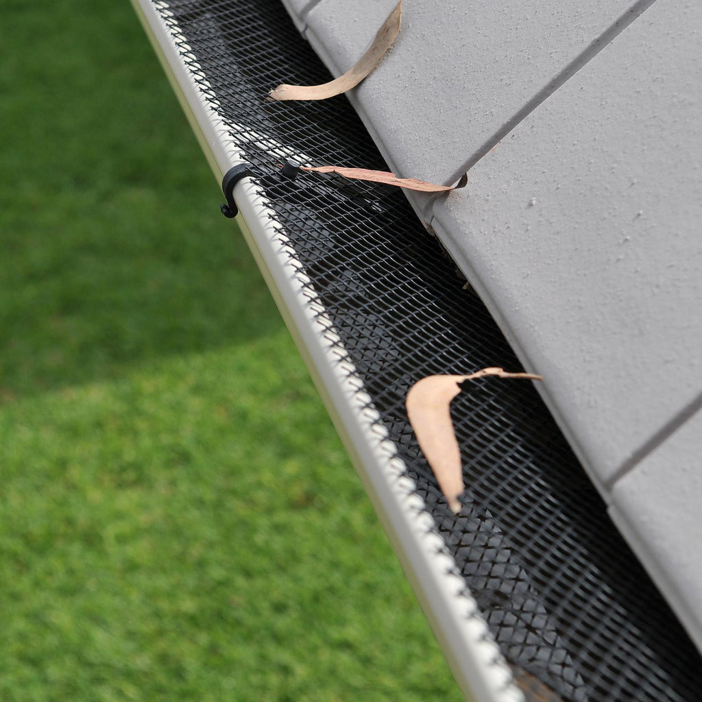 Jack 160mm x 6m Plastic Gutterguard Mesh With Clips - Image 2 of 4