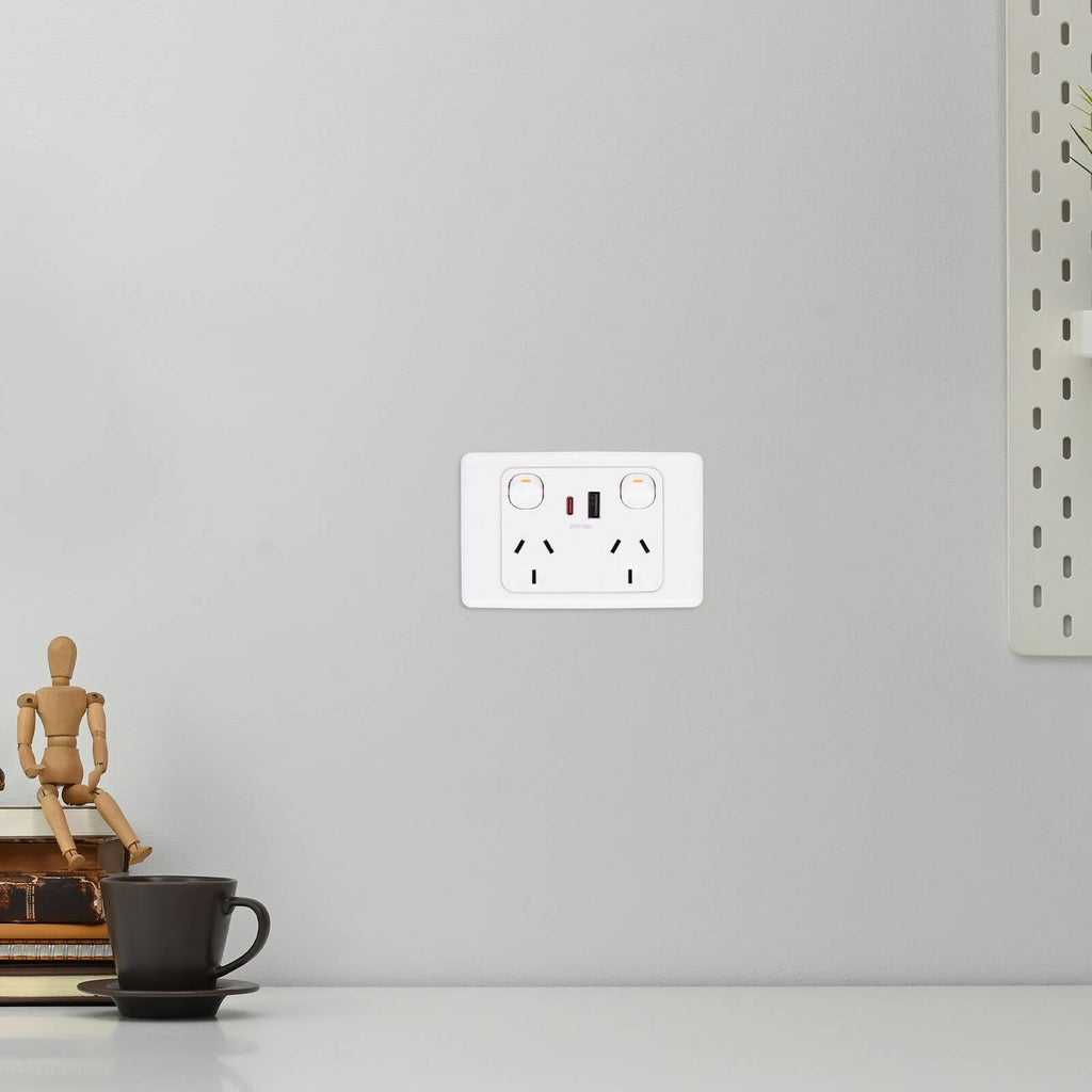 DETA 6000 Double Power Point With USB A+C - Image 3 of 4