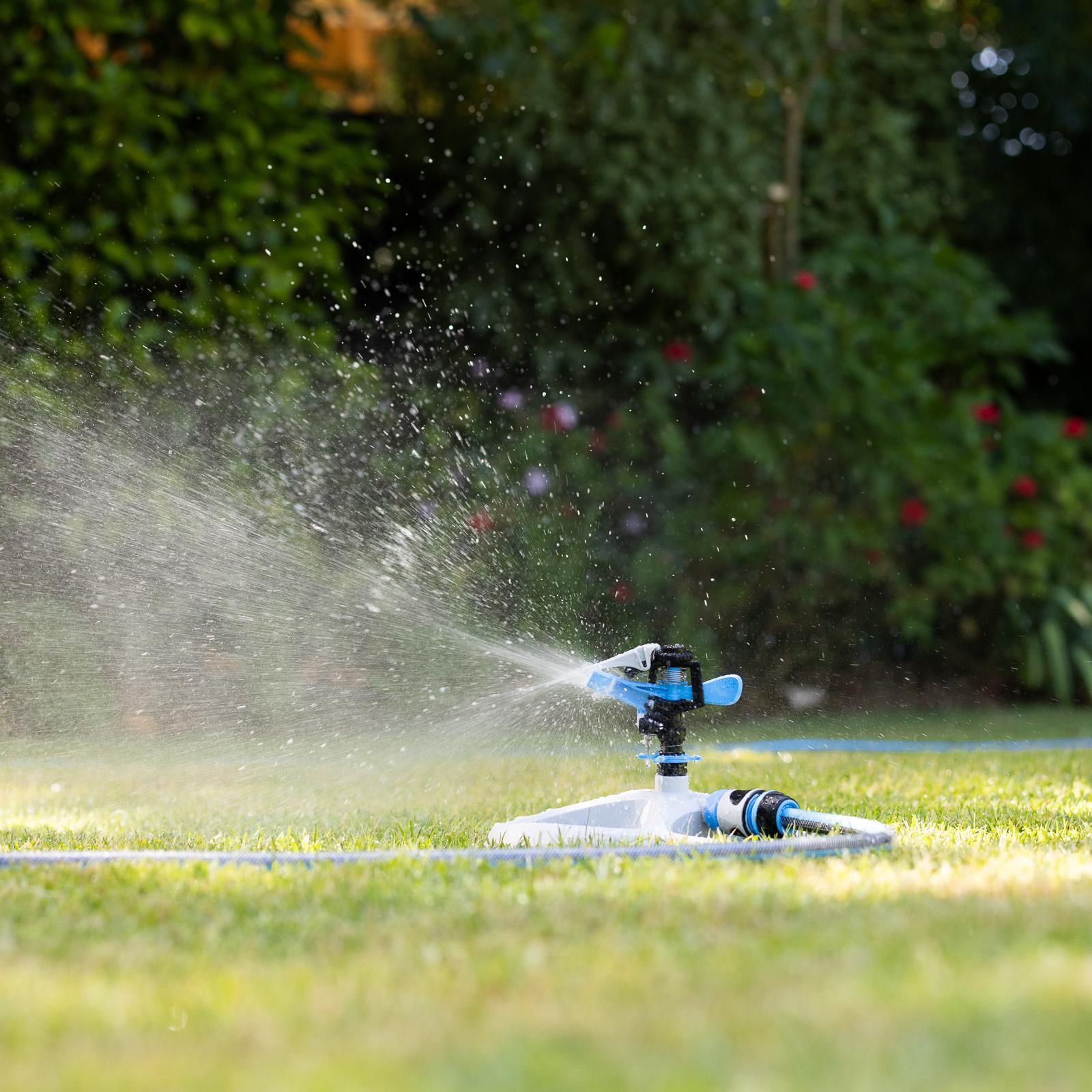 Nylex Impact Base Sprinkler - Image 4 of 10