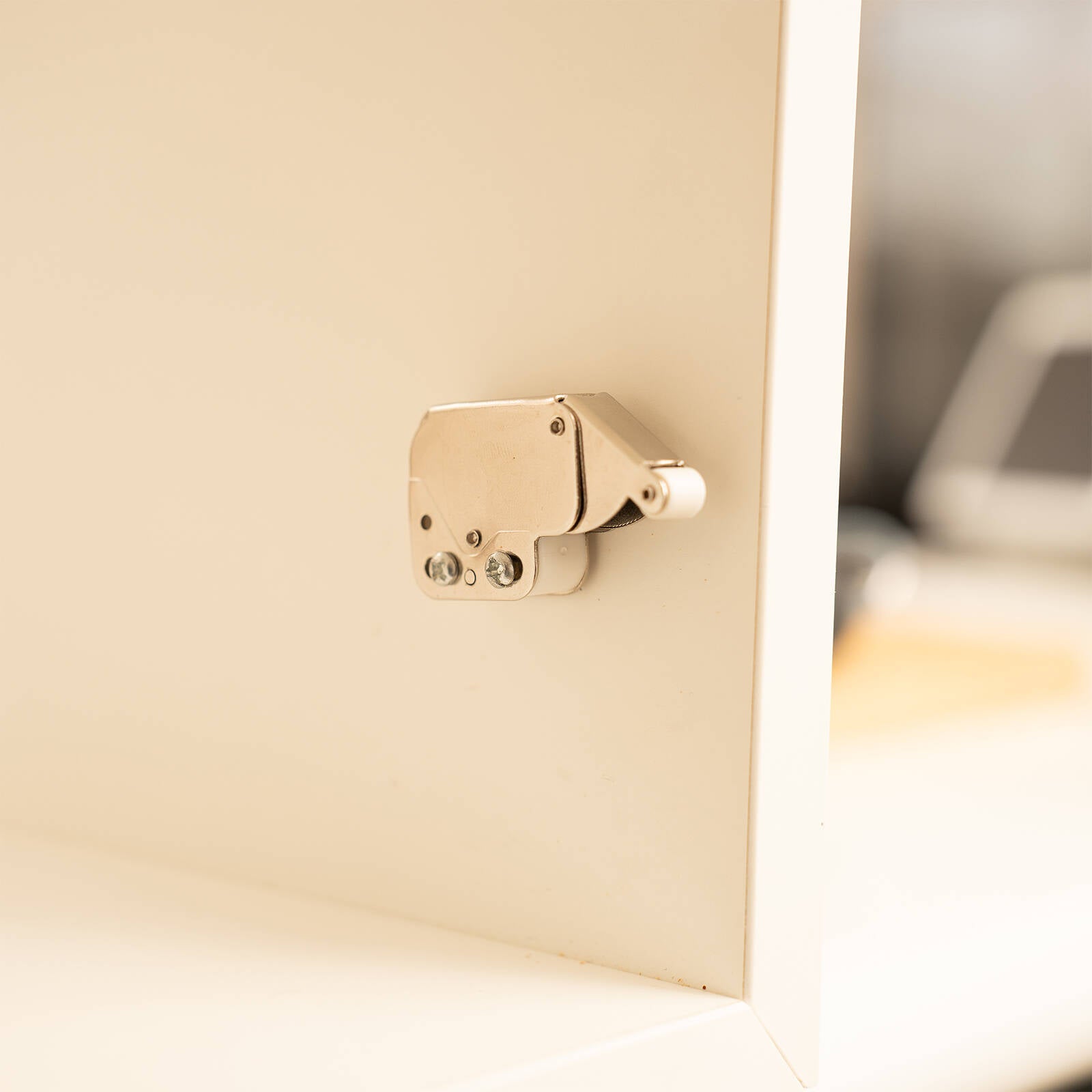 Taskmaster 37mm White Slimline Mini Latch - Image 5 of 6