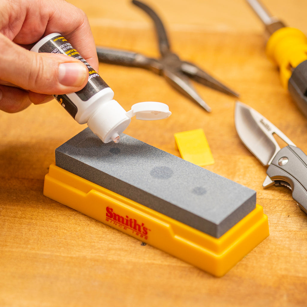 Smith's Combination Bench Stone Kit Includes Honing Solution - Image 6 of 8