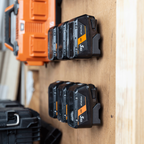 AEG 3 Port 18V Battery Holder - Image 5 of 8