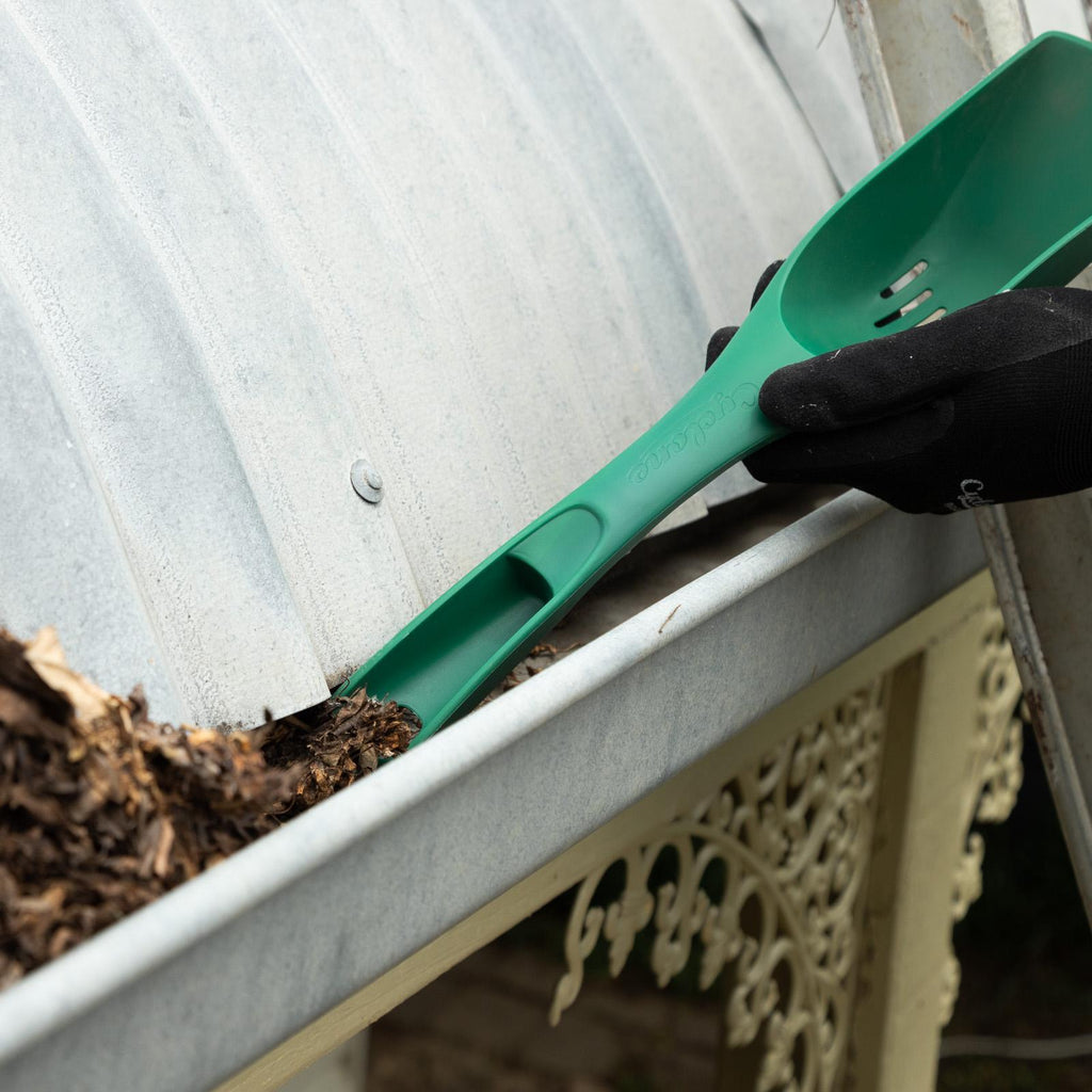 Cyclone Poly Gutter Scoop - Image 5 of 7