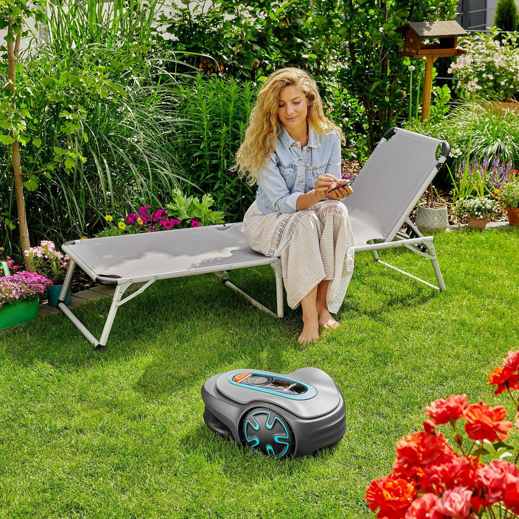 Gardena Sileno Minimo 250 Robotic Lawnmower - Image 3 of 8