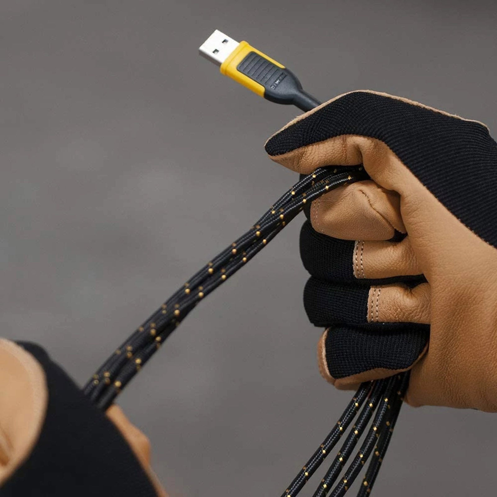 DeWALT 1.8m Micro-USB to USB Charging Cable Reinforced with Kevlar - Image 4 of 5