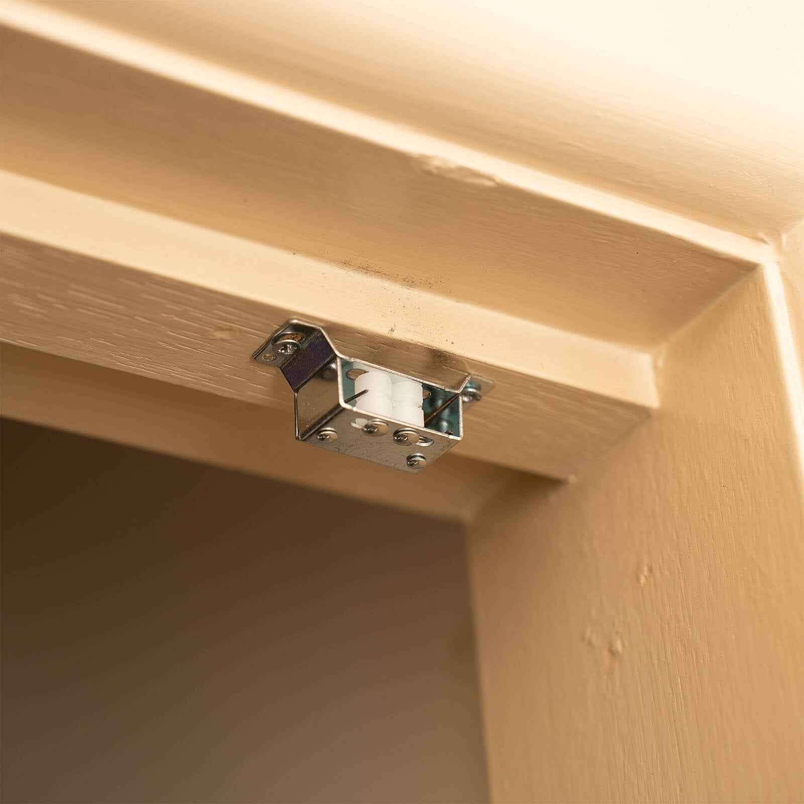 Taskmaster 47mm Zinc Plated Box Roller Catch - 2 Pack - Image 5 of 7