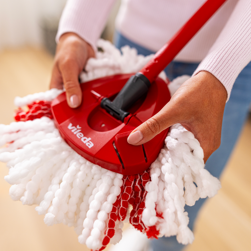 Vileda Easy Wring And Clean Turbo Mop With 2 Refills - Image 13 of 16